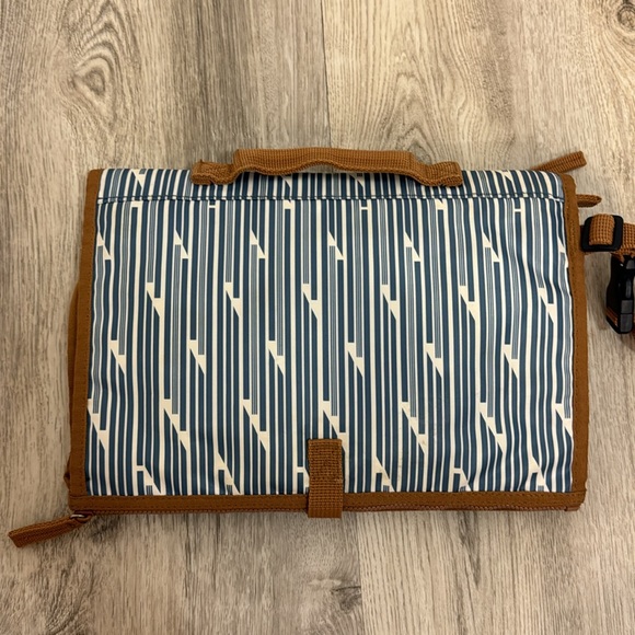 Skip Hop changing pad - Picture 4 of 5